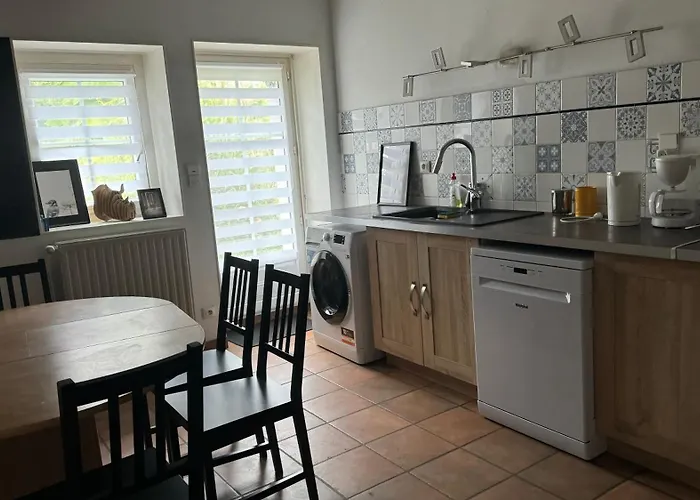 7 Min De Dole Maison 110 M2 6 Couchages 3 Chambres Spacieuses